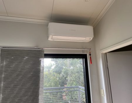 air conditioner indoor unit installaed by Swind